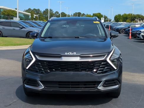 Used 2024 Kia Sportage EX AWD/4WD image 3
