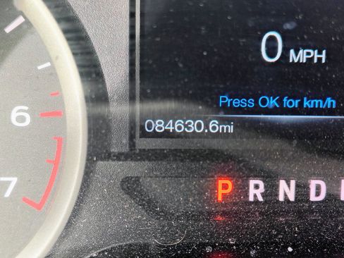 Used 2019 Ford F150 XLT w/ Equipment Group 302A Luxury AWD/4WD image 18