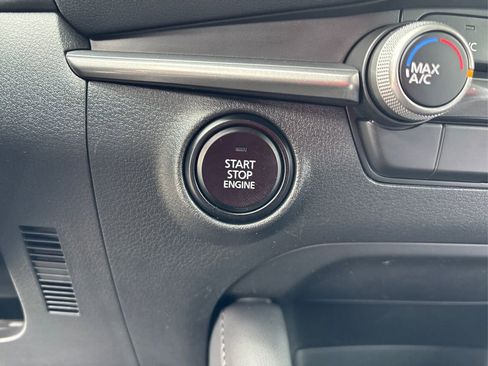 Used 2022 MAZDA MAZDA3 s image 30