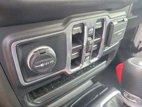 Used 2023 Jeep Wrangler Unlimited Sport AWD/4WD image 19