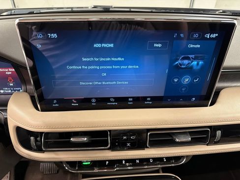 Certified 2021 Lincoln Nautilus Reserve w/ Cargo Utility Package AWD/4WD image 11
