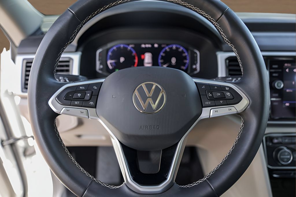 Used 2021 Volkswagen Atlas SEL Premium AWD/4WD image 12
