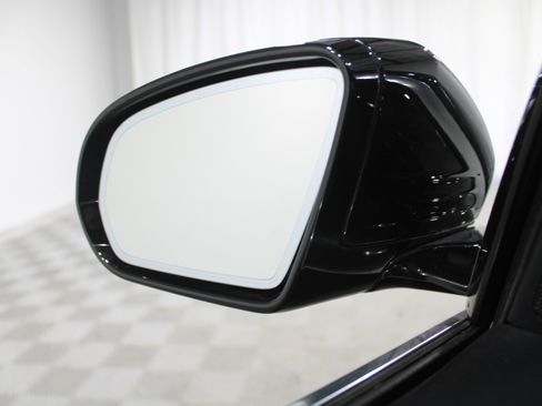 Used 2017 Mercedes-Benz E 300 4MATIC image 17