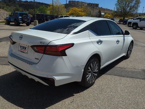 Used 2023 Nissan Altima 2.5 SV AWD/4WD image 4