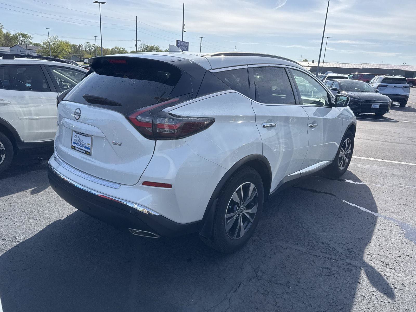 Used 2024 Nissan Murano SV FWD image 3