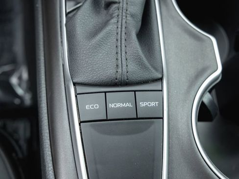 Certified 2022 Toyota Camry LE w/ Carpet Mat Package (TMS) FWD image 20