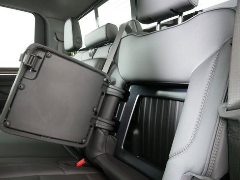 New 2026 GMC Sierra 3500 Denali w/ Denali Reserve Package image 15