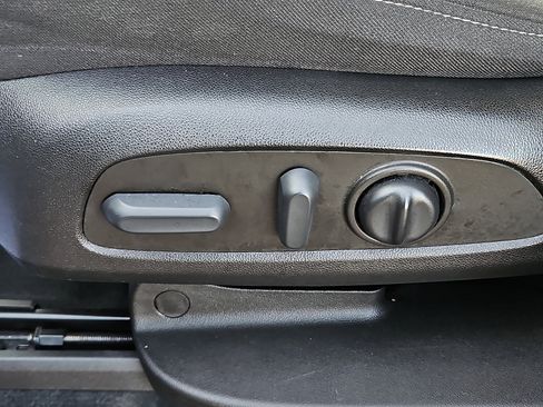 Certified 2022 Chevrolet Traverse LT w/ Midnight/Sport Edition image 25