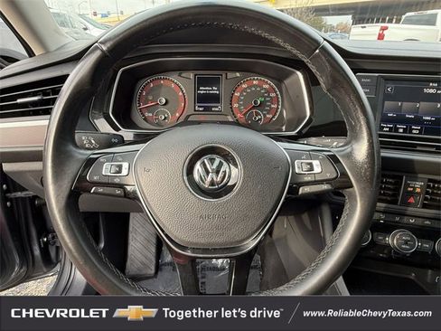 Used 2019 Volkswagen Jetta SE image 13