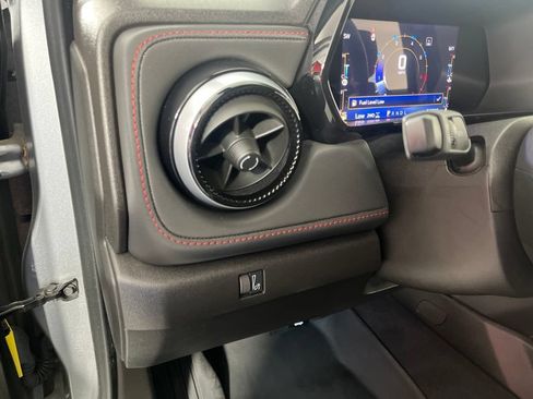 Certified 2023 Chevrolet Colorado Z71 w/ Z71 Convenience Package 2 AWD/4WD image 21