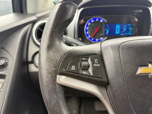 Used 2015 Chevrolet Trax LT w/ LT Plus Package FWD image 32