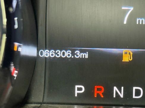 Used 2017 Ford Mustang Premium image 24