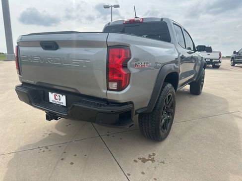 Used 2025 Chevrolet Colorado Trail Boss image 5