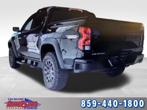 Used 2024 Chevrolet Colorado Trail Boss w/ Advanced Trailering Package AWD/4WD image 5