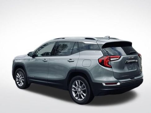 Used 2023 GMC Terrain SLT image 9