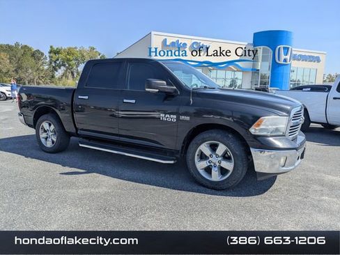 Used 2017 RAM 1500 Lone Star image 1