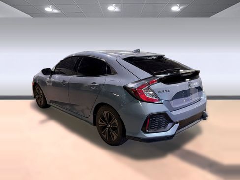 Used 2018 Honda Civic EX image 3