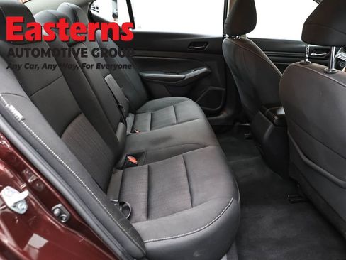Used 2024 Nissan Altima 2.5 SV FWD image 23