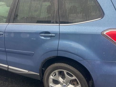 Used 2017 Subaru Forester 2.5i Touring AWD/4WD image 6
