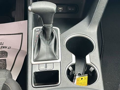 Used 2022 Kia Sportage LX w/ LX FWD Value Edition Package image 21