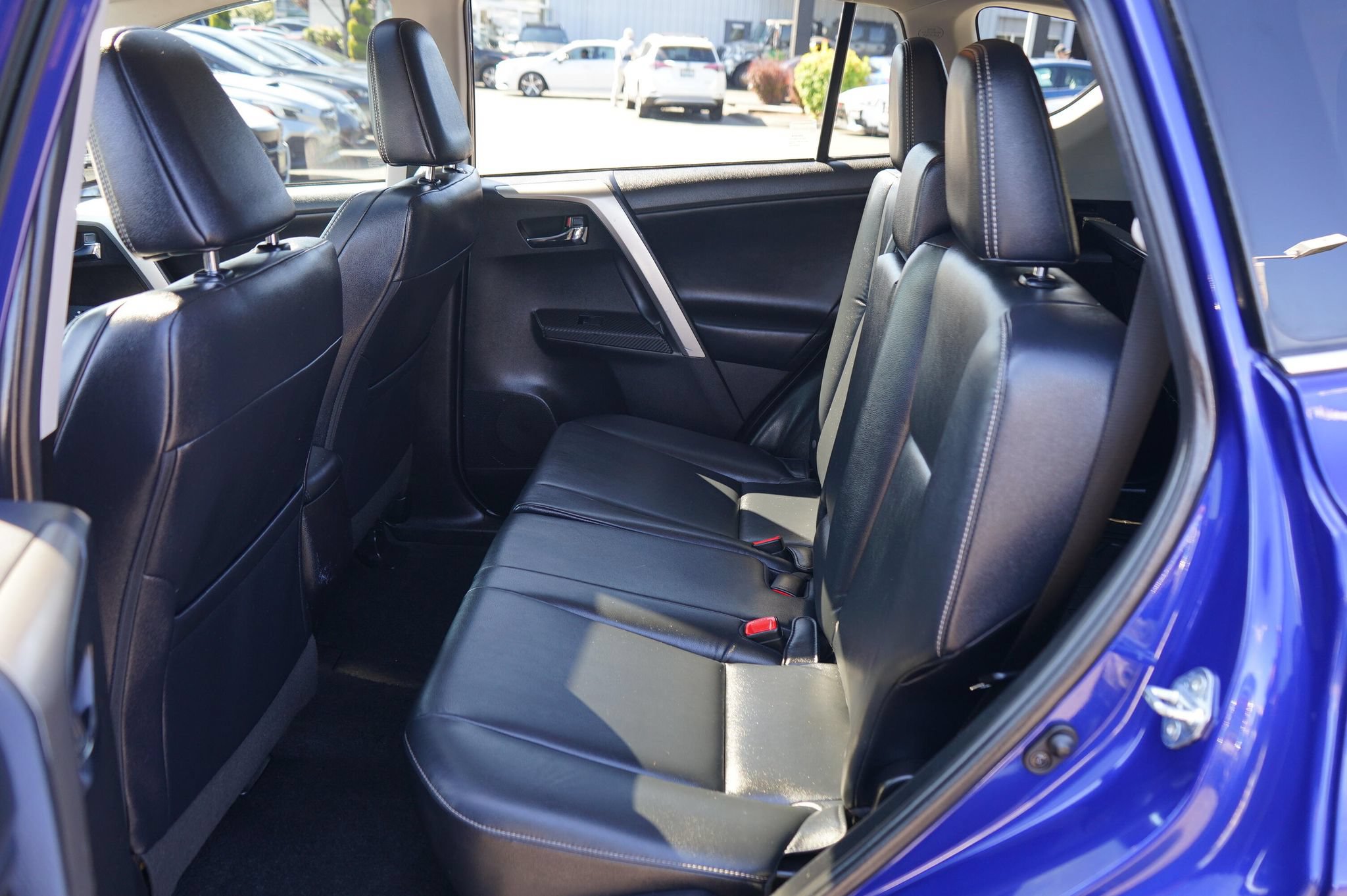 Used 2015 Toyota RAV4 Limited AWD/4WD image 15