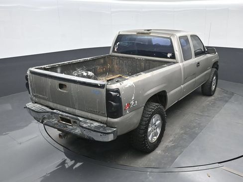 Used 2002 Chevrolet Silverado 1500 LS AWD/4WD image 19