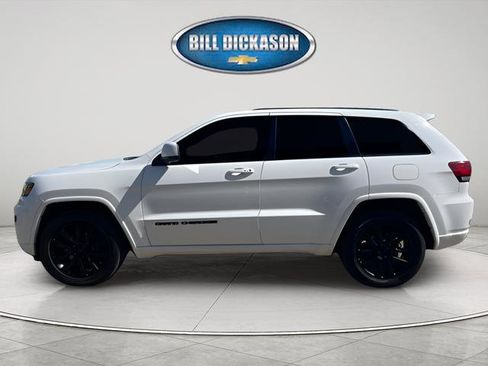 Used 2019 Jeep Grand Cherokee Altitude image 4
