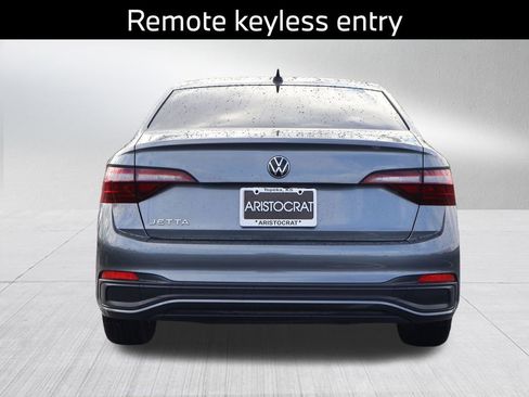Used 2023 Volkswagen Jetta Sport FWD image 7