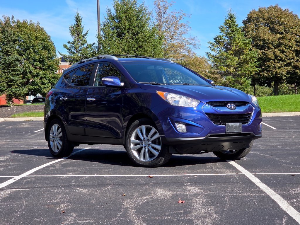 Used 2013 Hyundai Tucson Limited FWD image 1