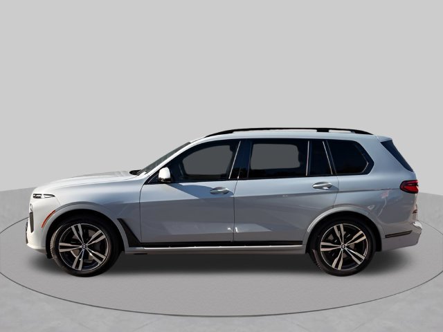 Used 2024 BMW X7 xDrive40i w/ Executive Package AWD/4WD image 2