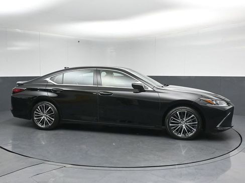Used 2023 Lexus ES 350 w/ Accessory Package (Z2) FWD image 5