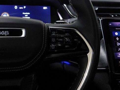 Used 2022 Jeep Grand Cherokee L Overland w/ Luxury Tech Group IV image 45