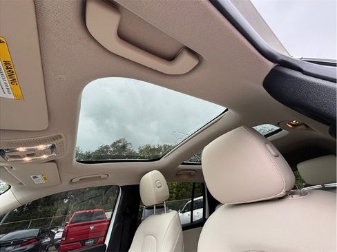 Used 2022 Mercedes-Benz GLB 250 image 37