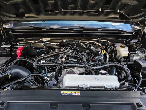 Certified 2024 Toyota Tacoma TRD Sport image 18