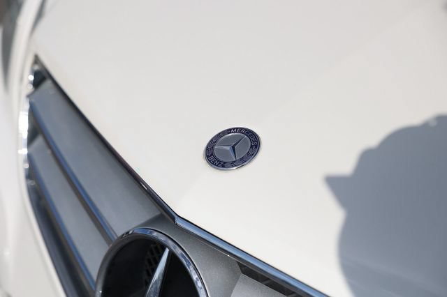 Used 2011 Mercedes-Benz E 550 Cabriolet w/ Premium 2 Pkg image 41