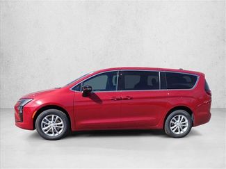 New 2027 Chrysler Pacifica Select AWD/4WD video 2