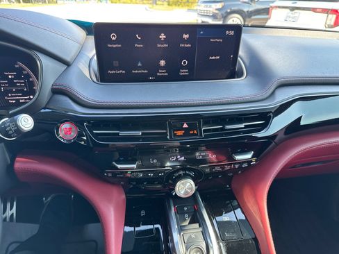 Used 2022 Acura MDX Type S AWD/4WD image 9