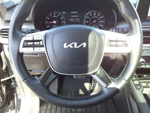 Used 2022 Kia Telluride SX w/ SX Prestige Package image 8