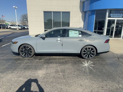 New 2026 Honda Accord Touring image 8