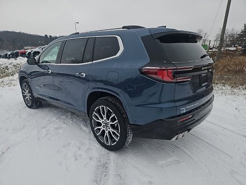 New 2026 GMC Acadia Denali Ultimate image 3
