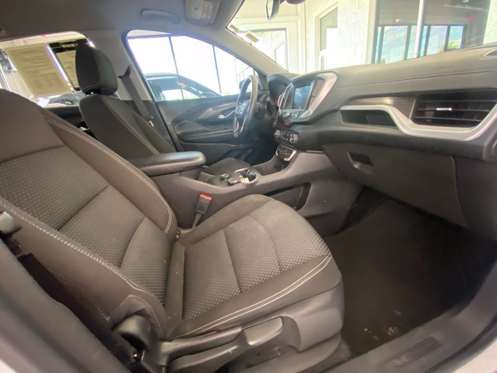 Used 2023 GMC Terrain SLE FWD image 26