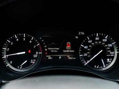 Used 2020 Toyota Highlander XLE image 16