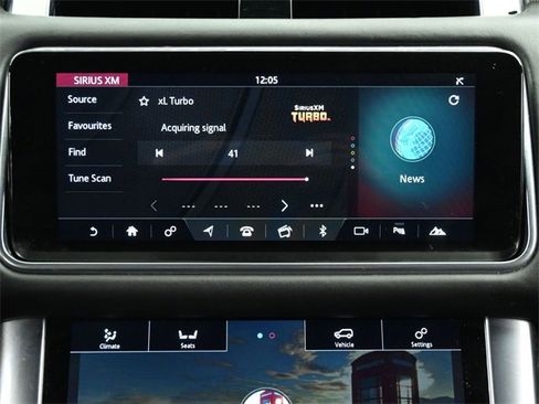 Used 2020 Land Rover Range Rover Sport HST image 33