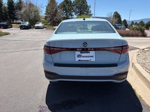 New 2026 Volkswagen Jetta SE FWD image 5