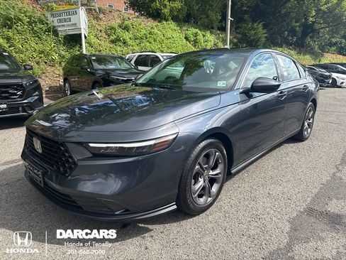 Used 2023 Honda Accord EX image 1