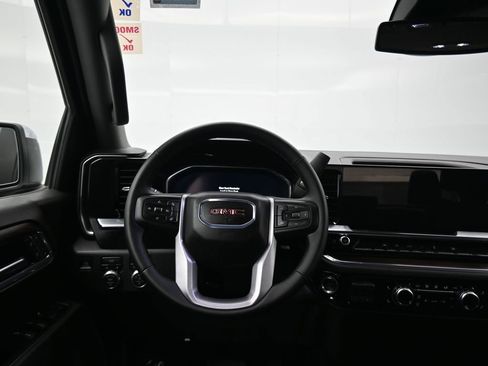 Used 2025 GMC Sierra 1500 SLT image 31
