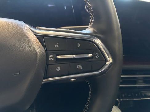 Used 2024 Chevrolet Traverse Z71 image 28