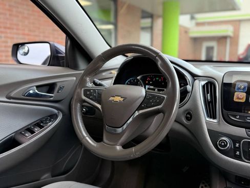 Used 2016 Chevrolet Malibu LT FWD image 22