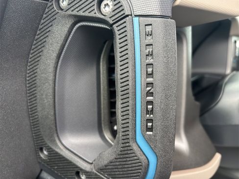 Certified 2024 Ford Bronco Wildtrak image 15