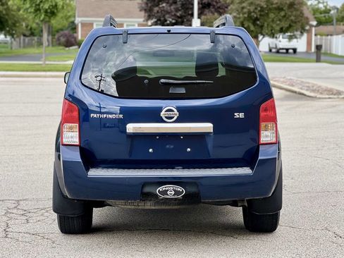 Used 2010 Nissan Pathfinder SE image 6